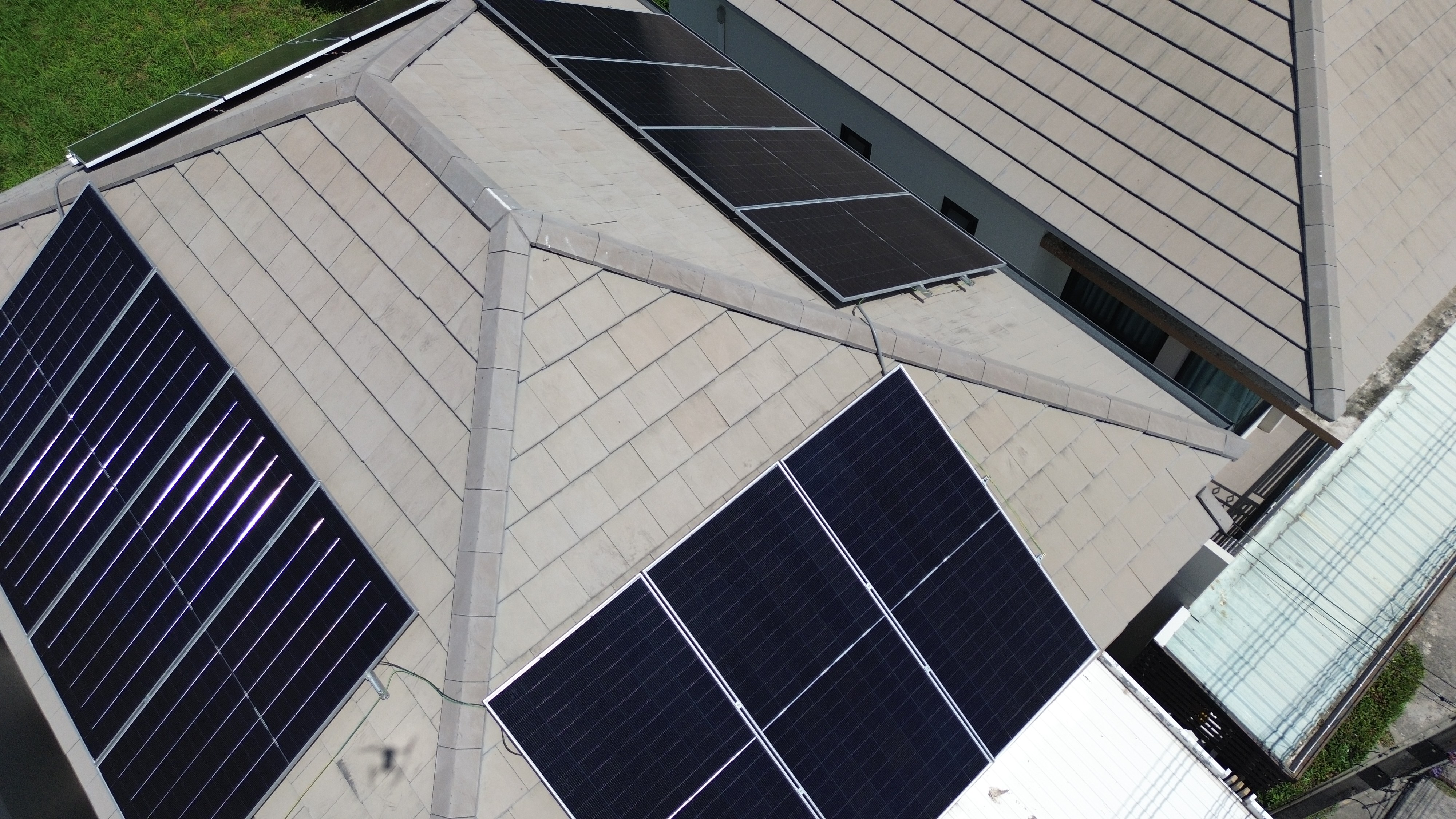 Solar Hybridge Deye 8kW_PV 8.96kWh  อ.ศรีราชา จ.ชลบุรี